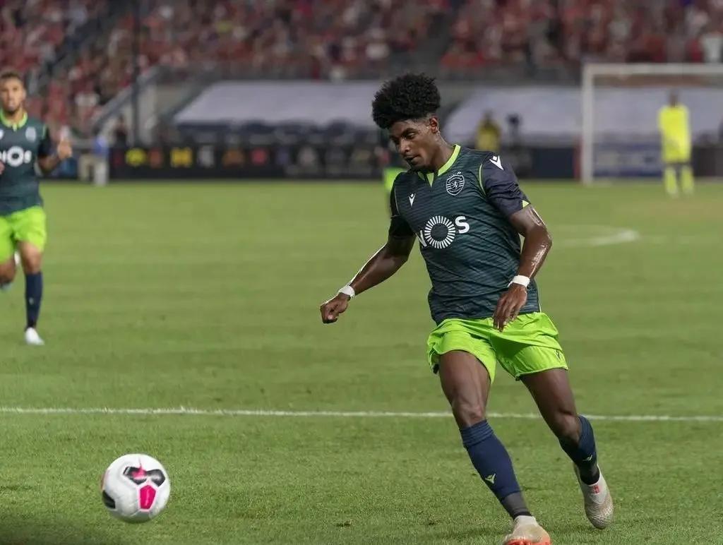 宝盈平台 -风云突变！上海久事今晨官宣签约，荷甲版图或重绘，底气十足，控场能力成焦点的简单介绍