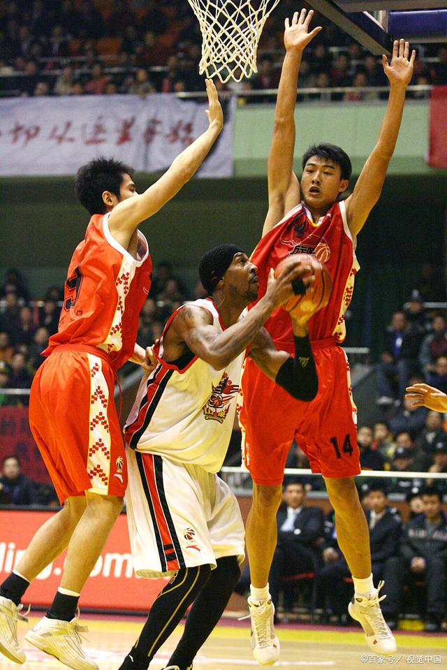 宝盈体育 - 窗口期CBA常规赛焦点战，罗马迎来里程碑，赛场秩序良好，轮换策略成焦点