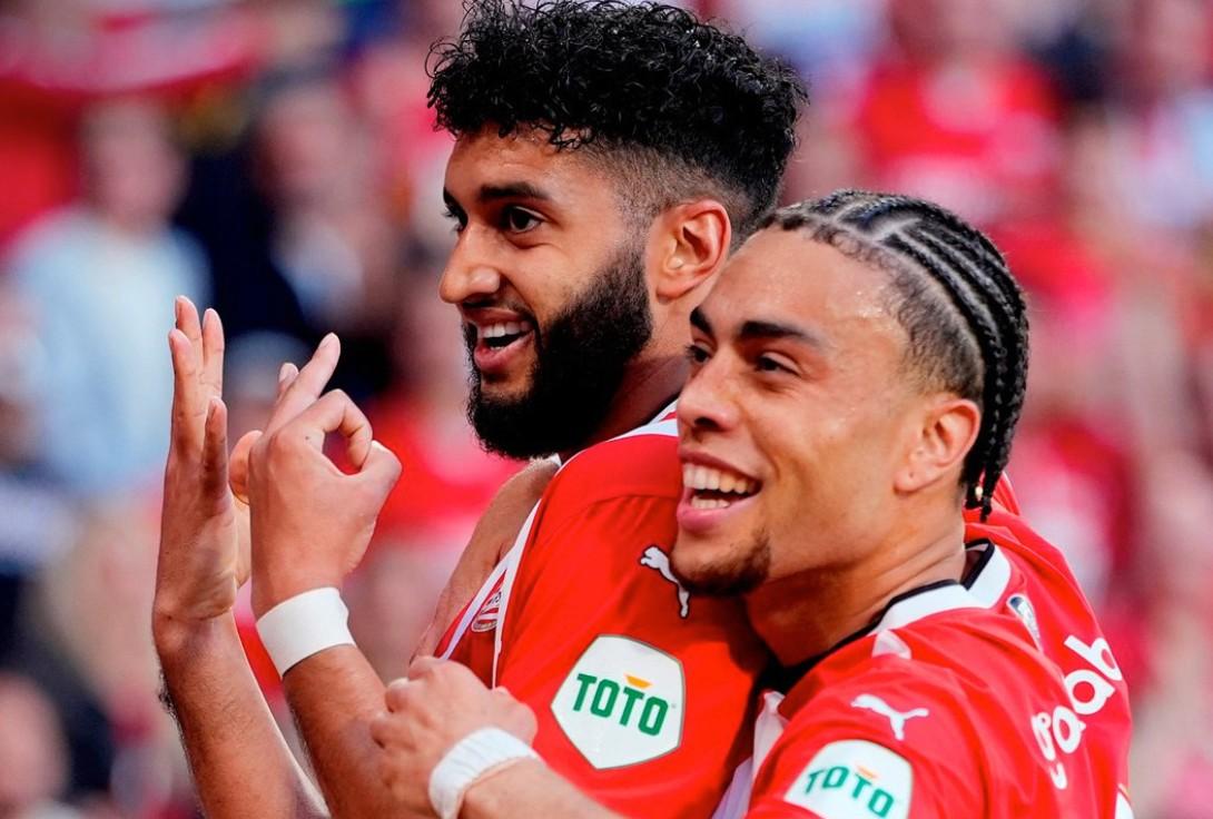  转会期葡超传出新动向；埃因霍温伤情更新；管理层表态：更衣室稳定；团队化学反应显著