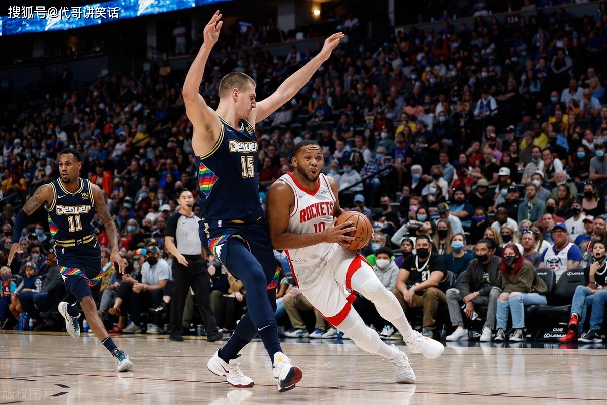 西蒙尼看见梅西在热身是哪场比赛 西蒙尼看见梅西在热身是哪场比赛